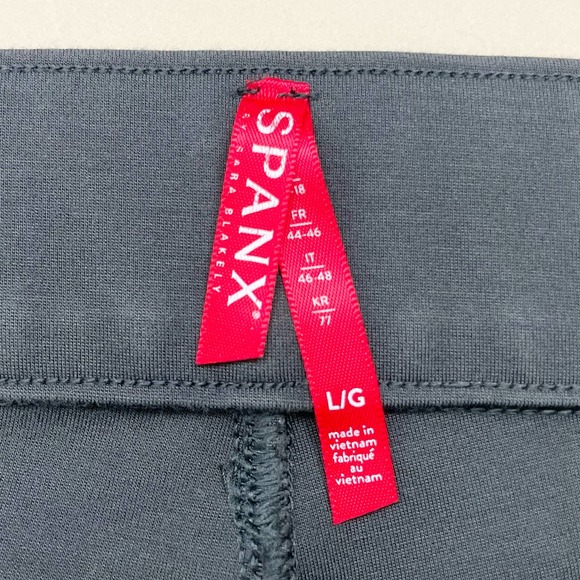 Spanx Stretch Back Pocket Slim Skinny Grey Ankle Pants - Picture 5 of 6
